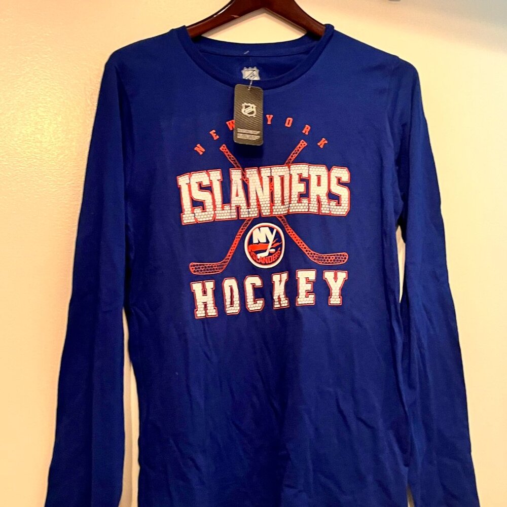 New York Islanders NHL Long- Sleeved Shirt - NWT Size‎ XL